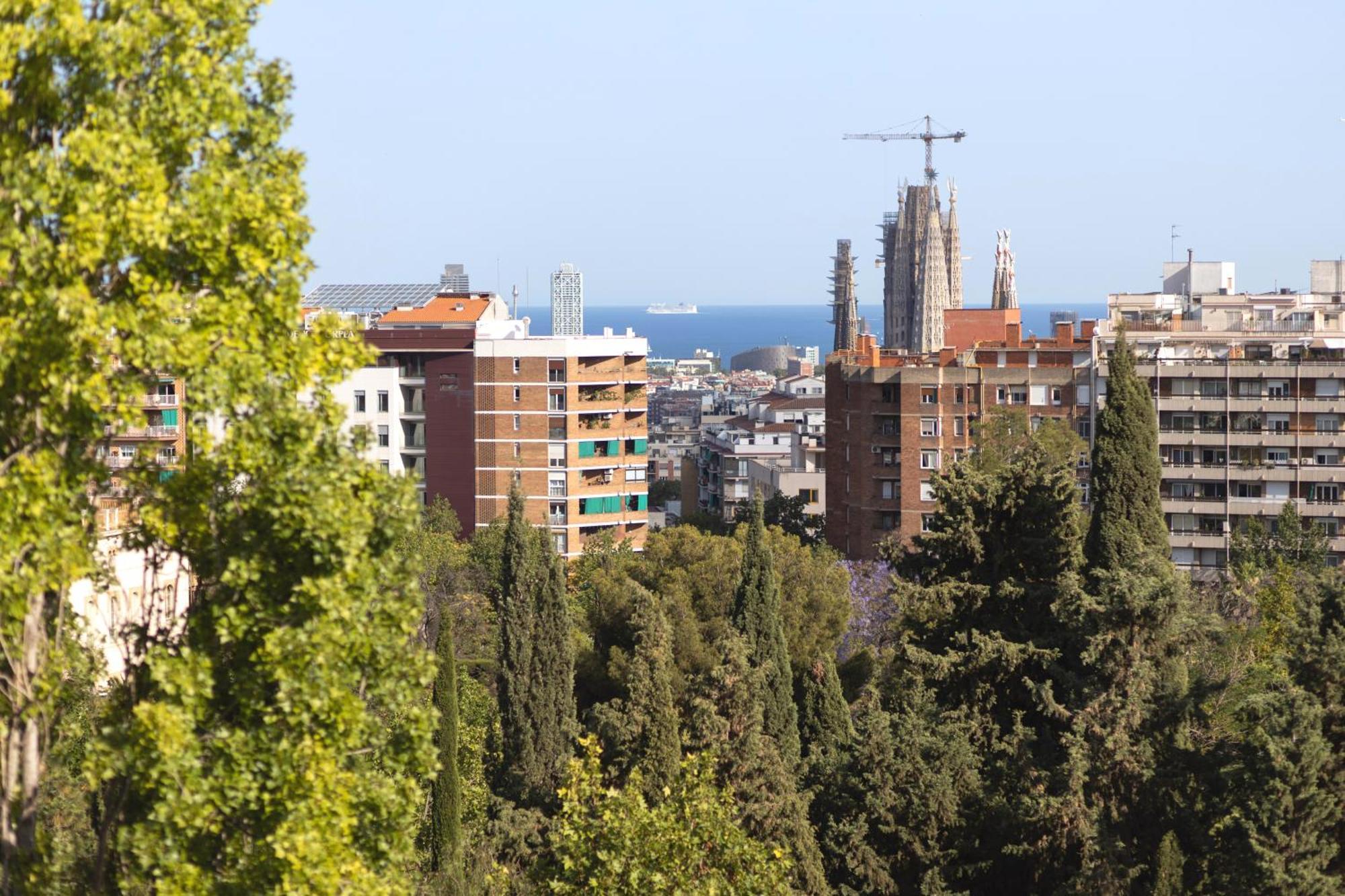 Lodging Apartments Guell Gaudi Barcellona Esterno foto